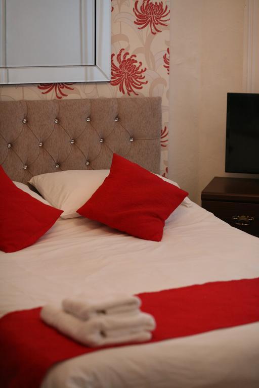 Highlands Hotel And Bar Hastings Bagian luar foto