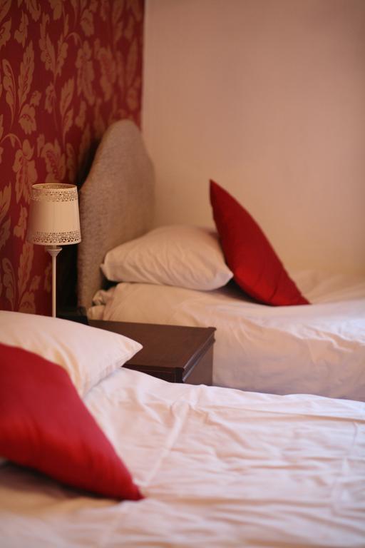 Highlands Hotel And Bar Hastings Bagian luar foto
